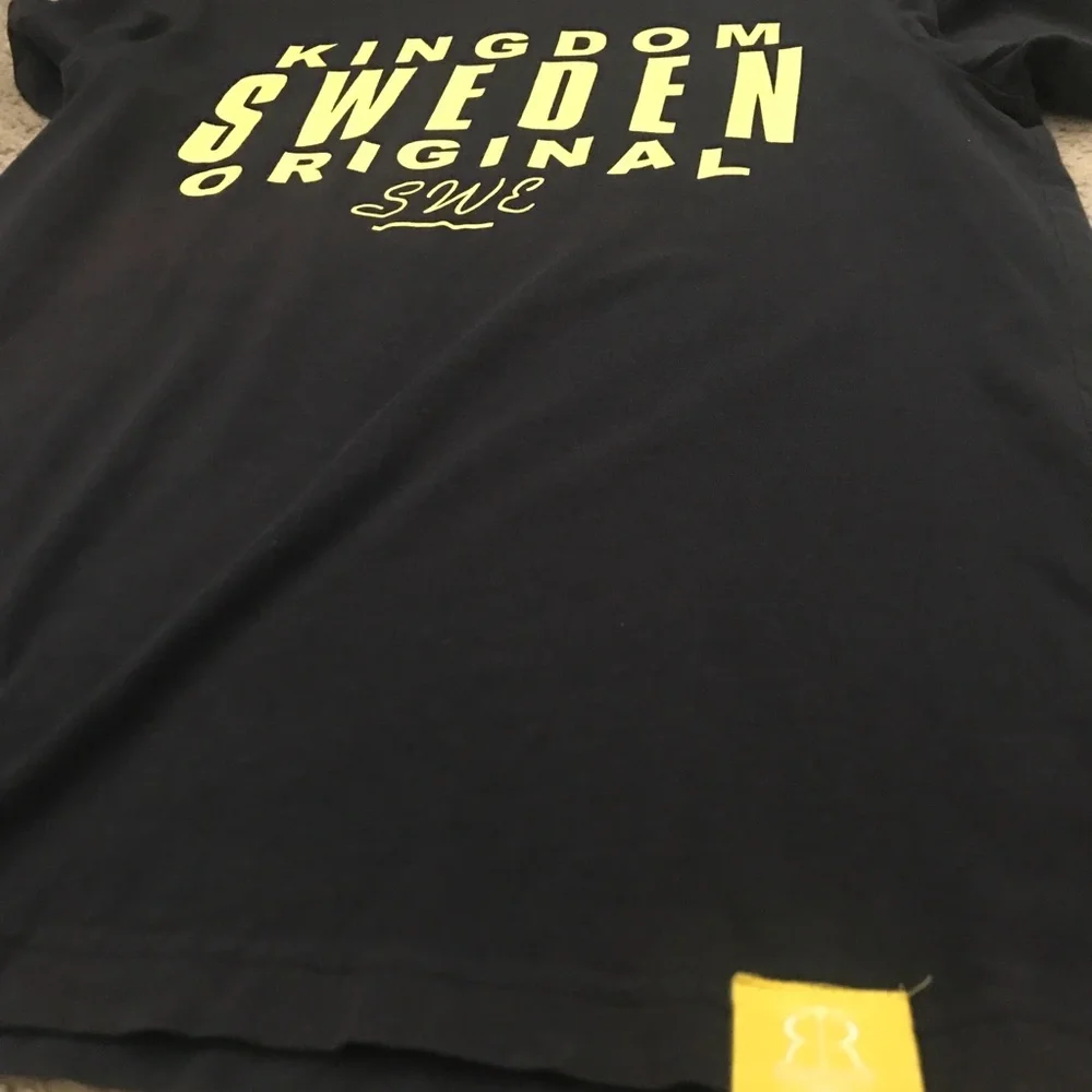Robin Ruth Sweden Tee - Picture 4 of 6